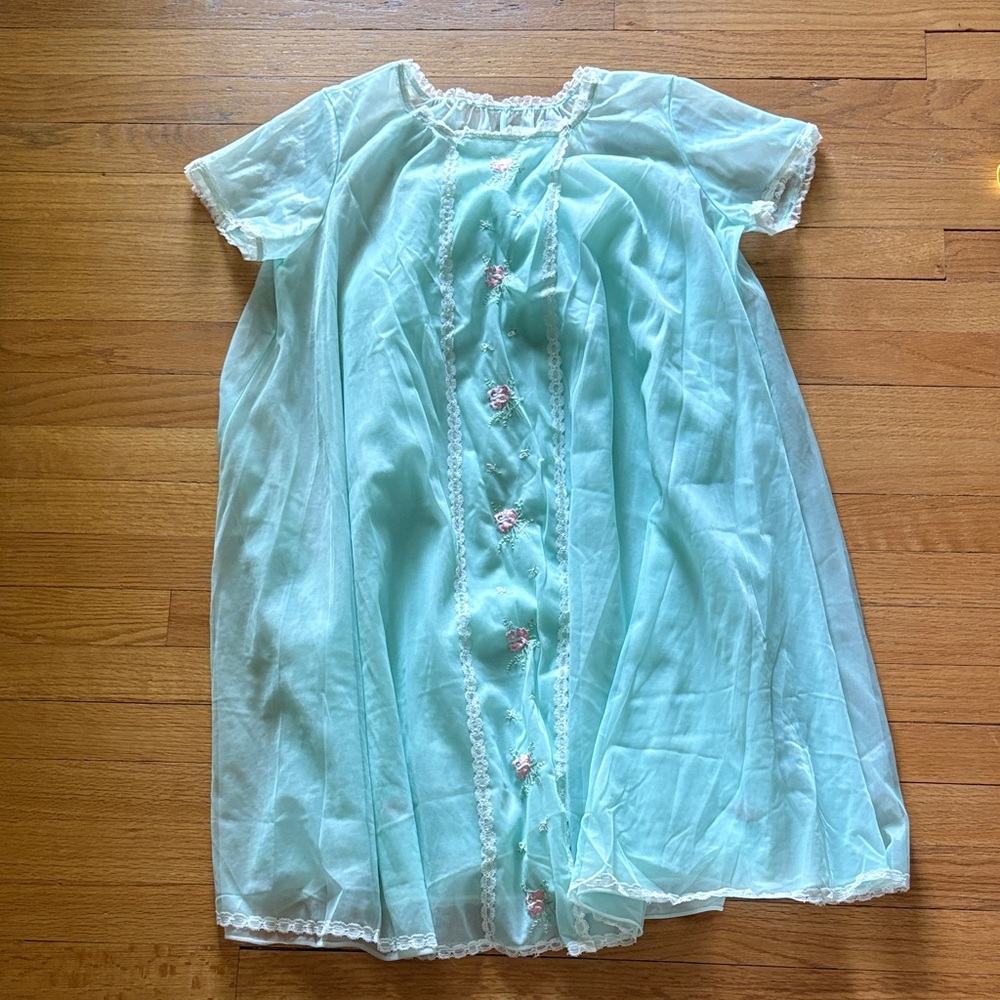 darling vintage Vanity Fair 2 piece babydoll nightgown and robe set - Picture 2 of 9